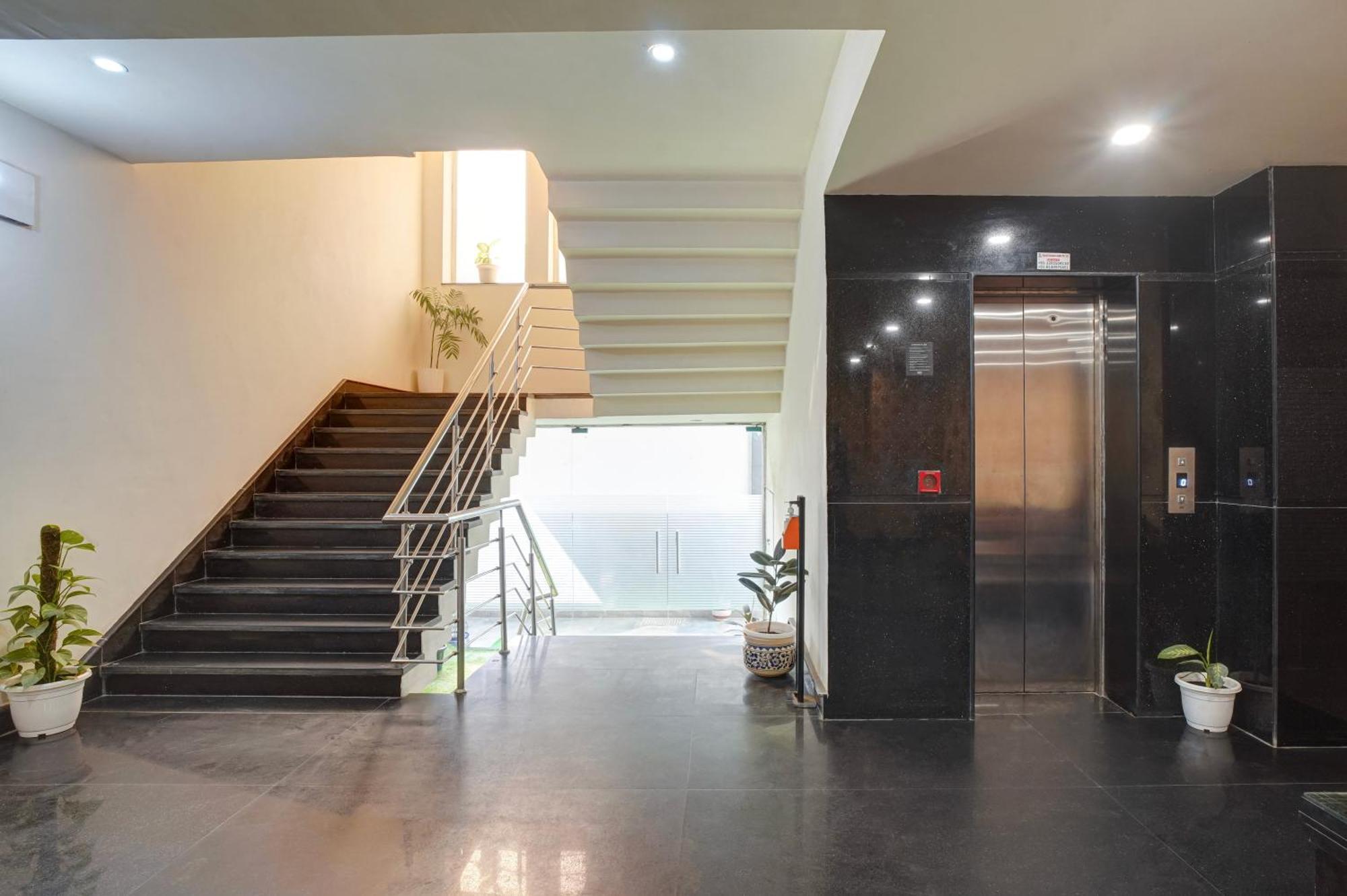 Hotel Noida Express Exterior foto